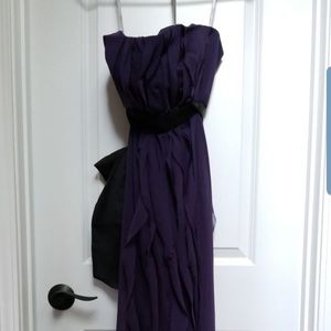 Vera Wang purple long bridesmaid dress in size 4